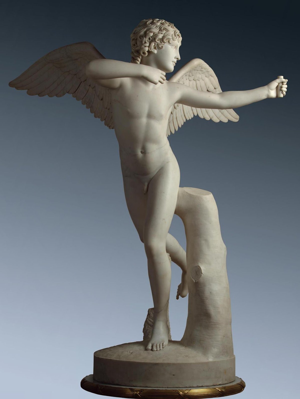 Эрот год. Франсуа Жозеф Бозио. Купидон Амур статуя. Купидон скульптура древняя Греция. Бозио стреляющий Амур.