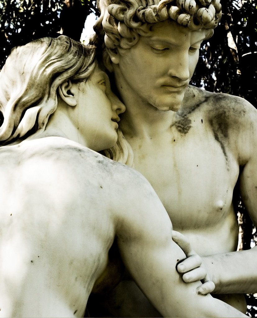 «Адам и ева», Гейл коулфилд скульптура