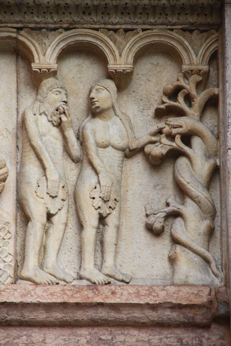 Рельефы собора в Модене адам и ева