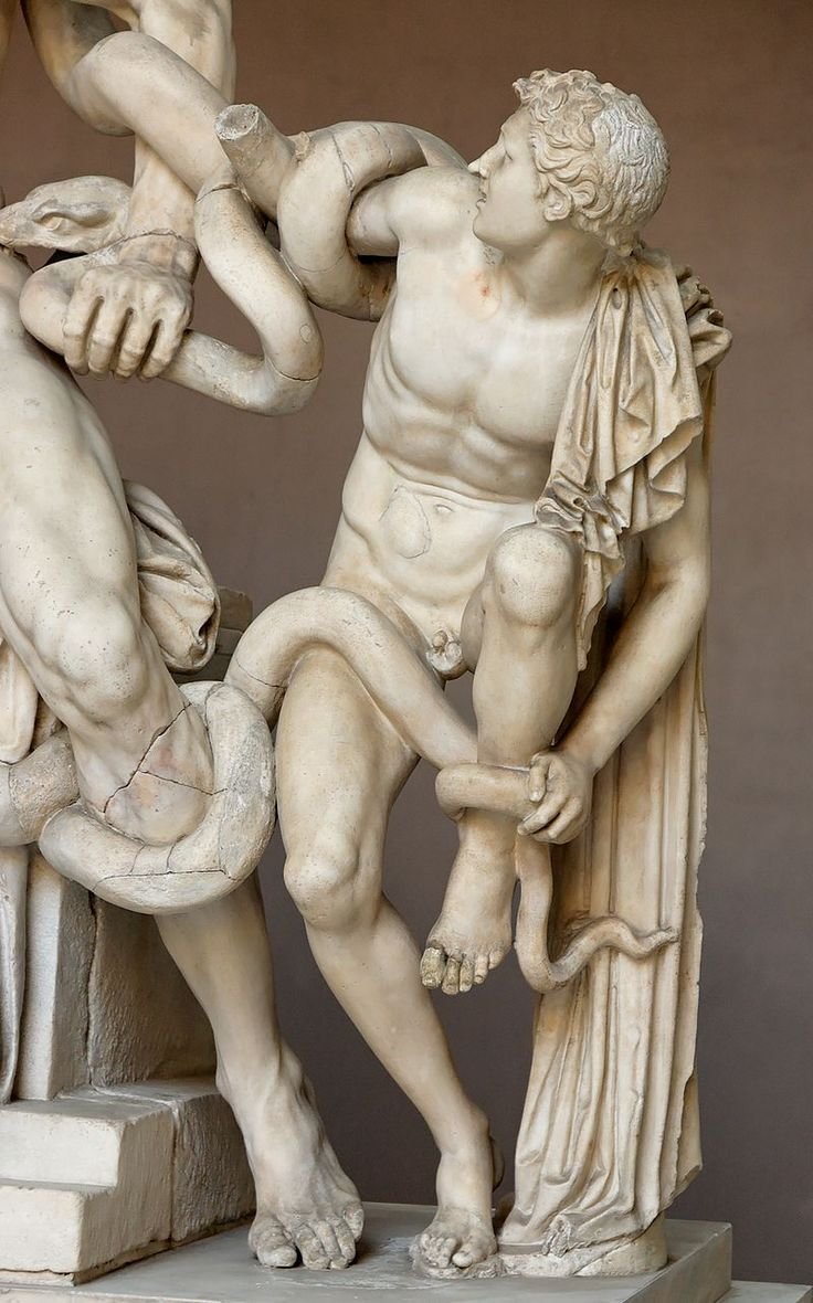 Скульптурная группа Лаокоон древняя Греция
