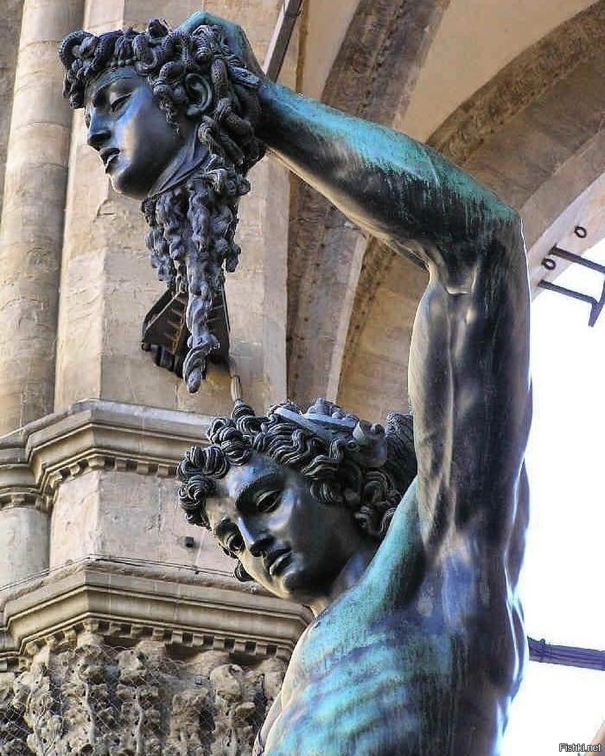Персей скульптура Бенвенуто Челлини