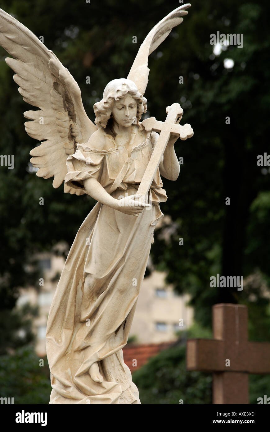 Ангел хранитель скульптура