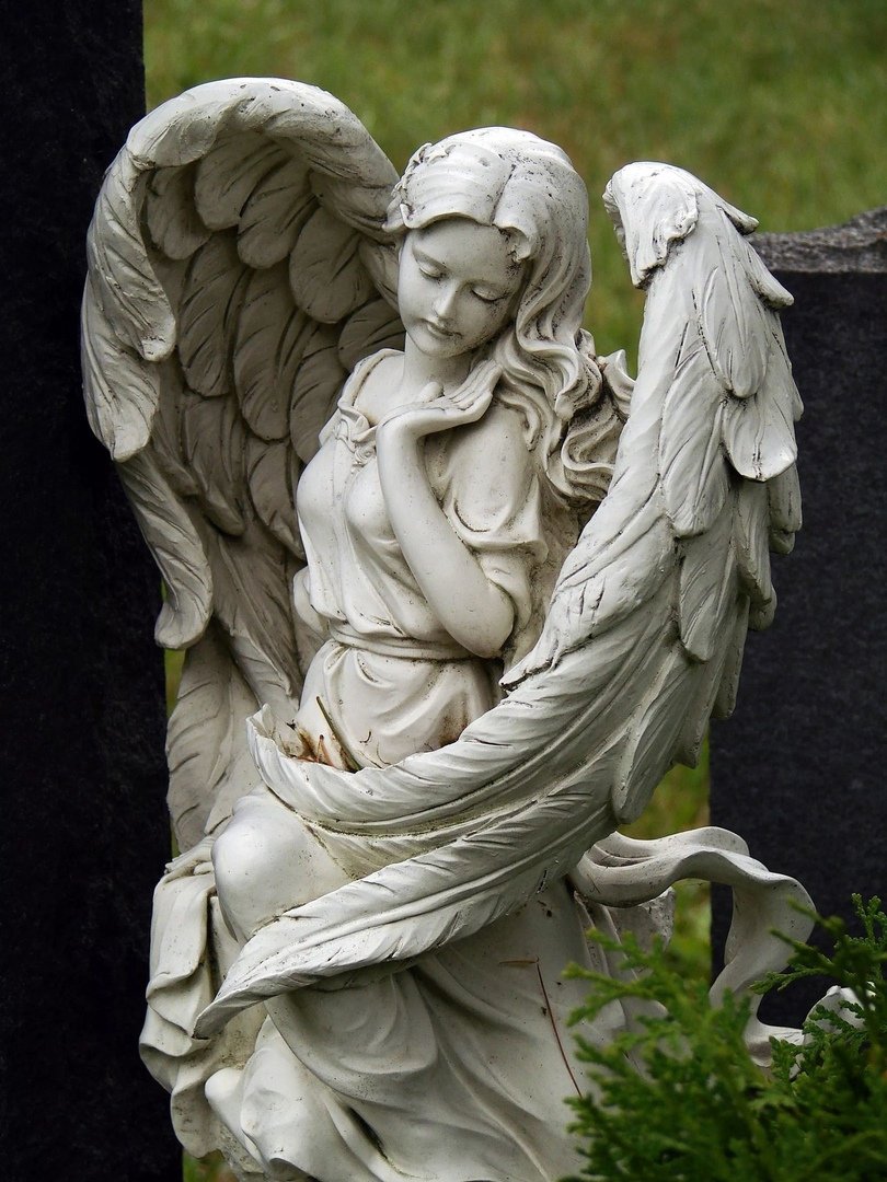 Скульптура ангела Возрождение