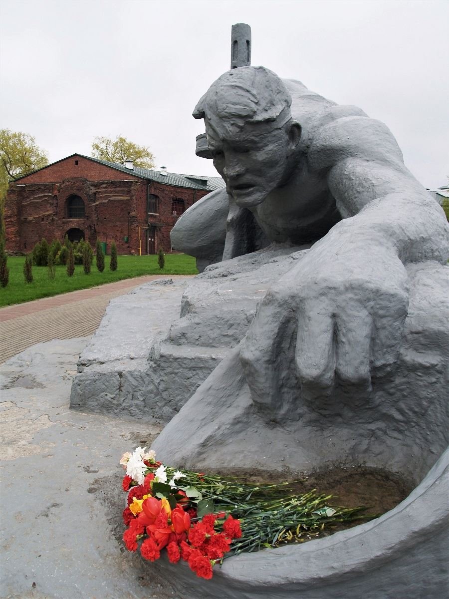 Памятник неизвестному солдату Сыктывкар