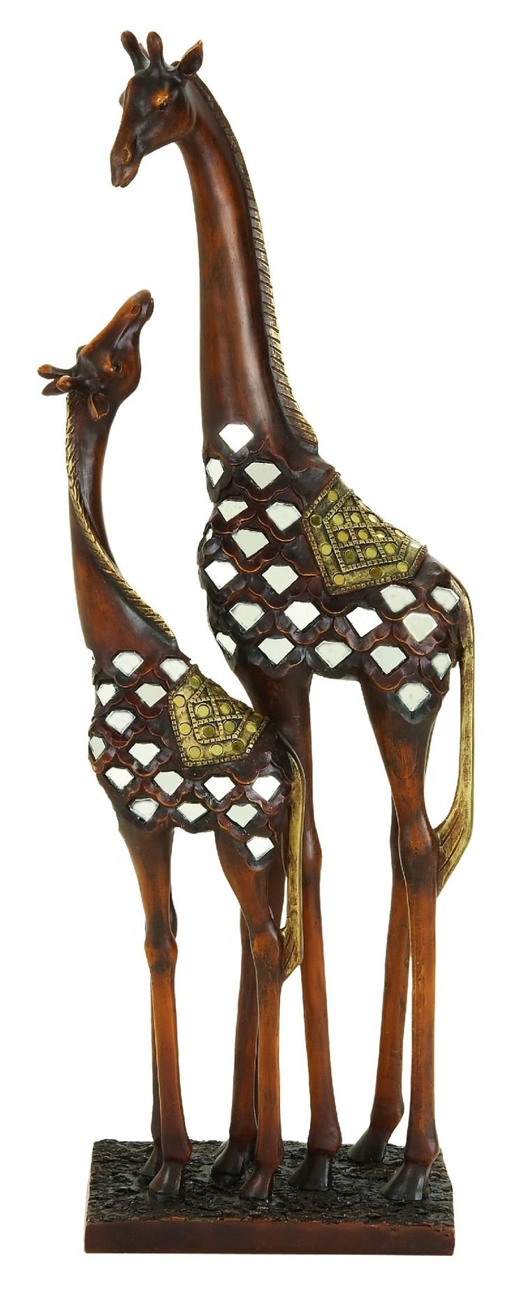 Полигональная скульптура жирафа