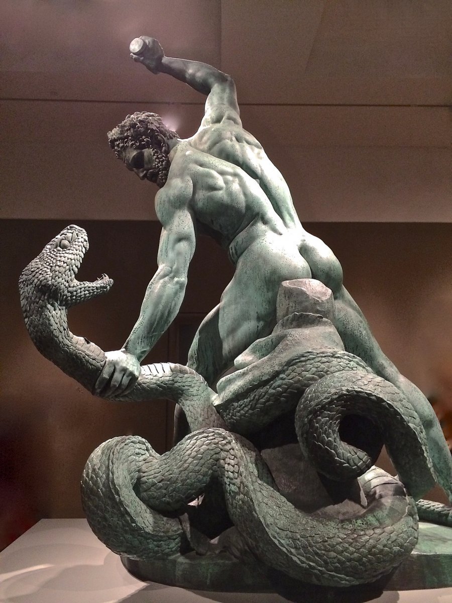 Геркулес и Лернейская гидра скульптура
