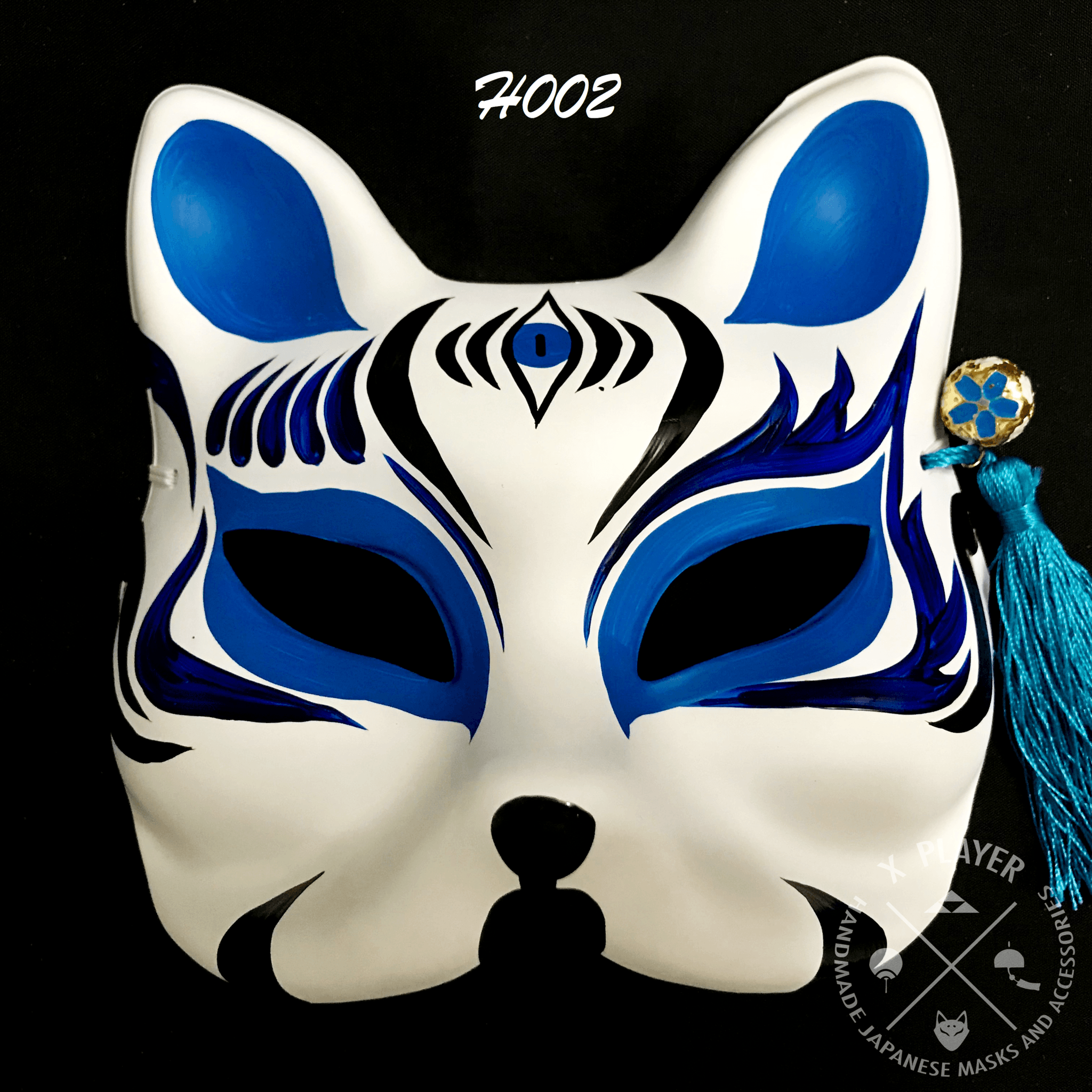 Дизайн маски для квадробики. Маска Кицунэ голубая. Маска Кицунэ. Китсуна маска. Маска Кицунэ арт.