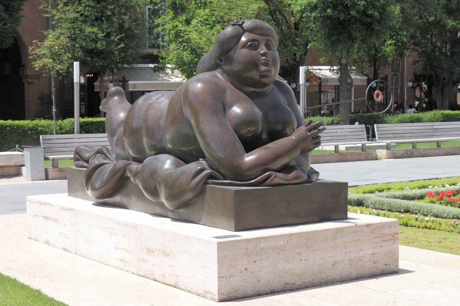 Фернандо Ботеро скульптуры в Барселоне