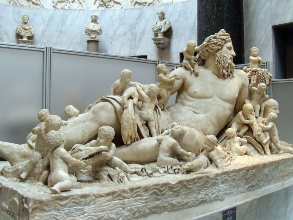 Скульптура в музей Кьярамонти в Ватикане