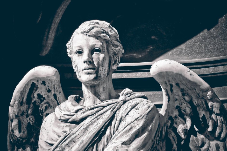 Плачущий ангел на памятник