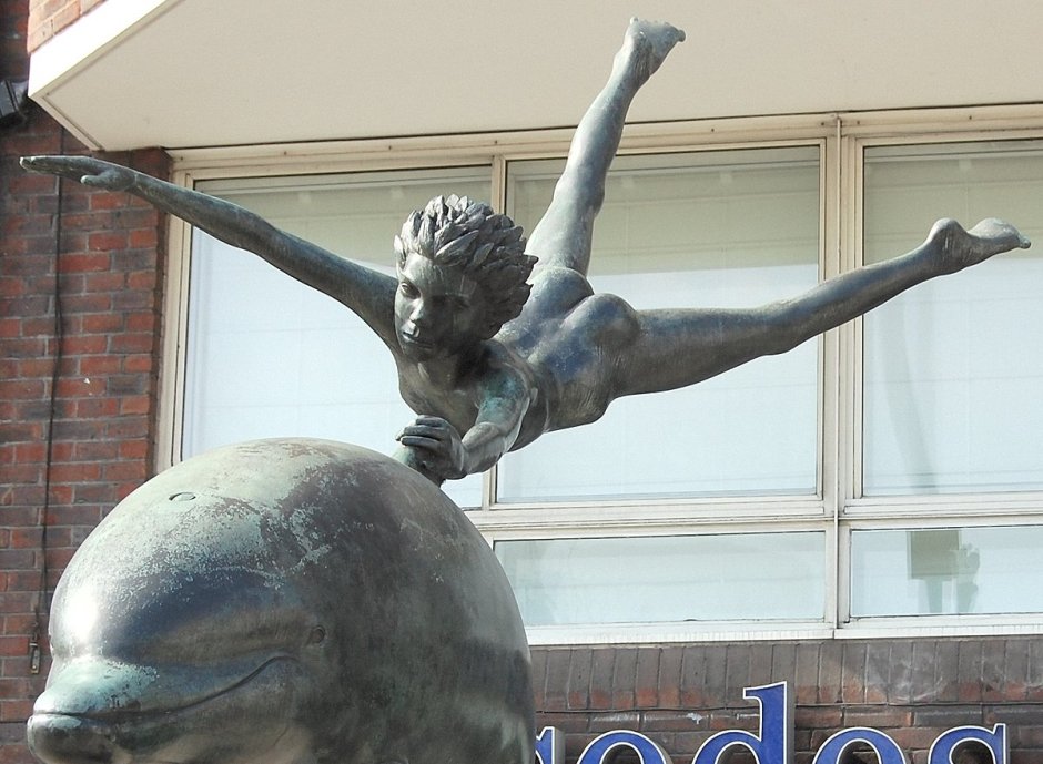 Статуя бронзовый мечтатель Пушкина