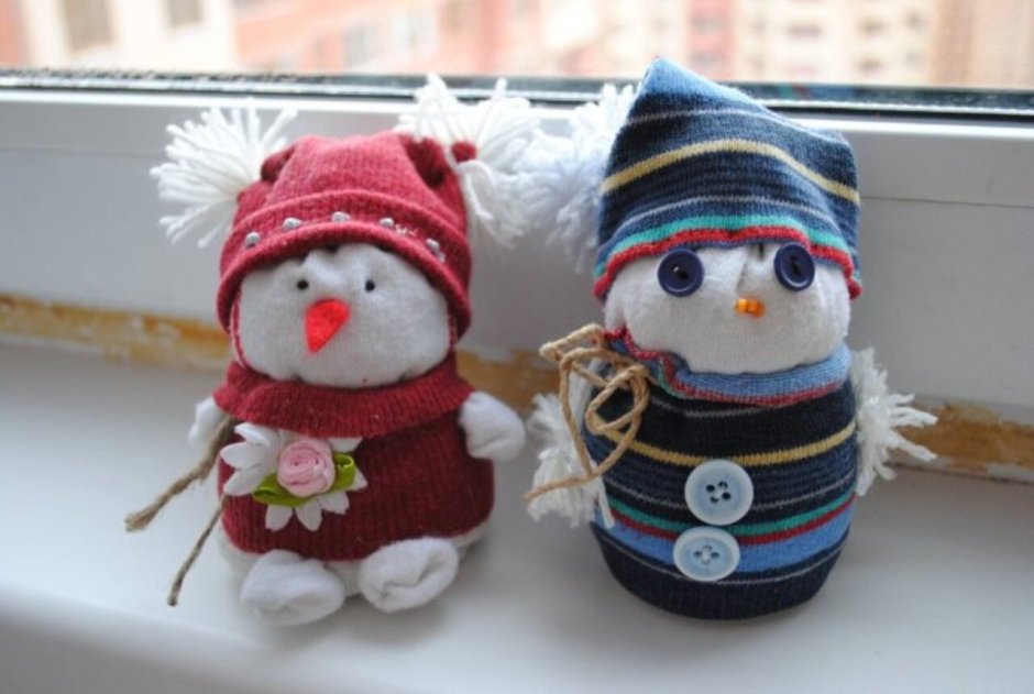 Мягкие новогодние игрушки из носков