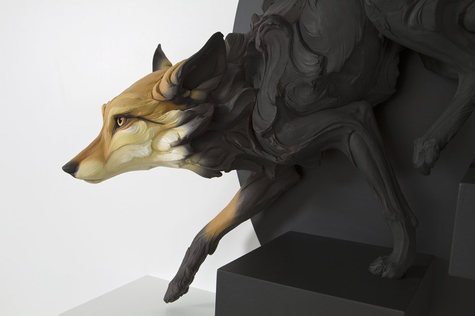 Скульптура головы носорога