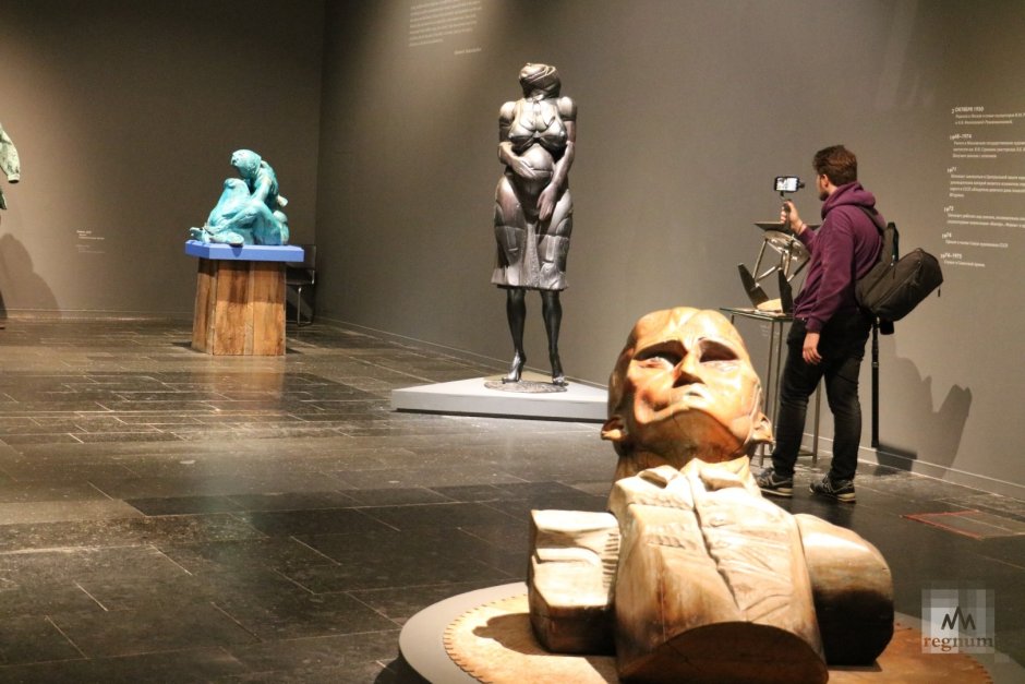 Выставка скульптора Рукавишникова