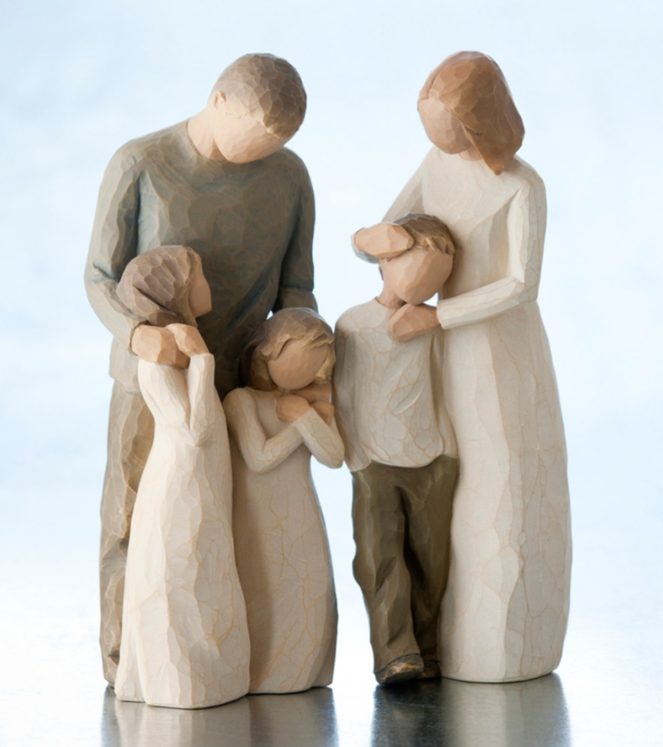 Красноярск счастливая семья статуя