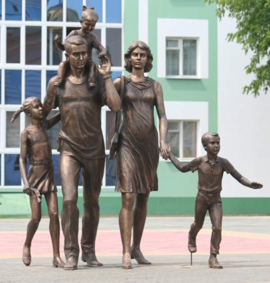 Памятник семье Саранск