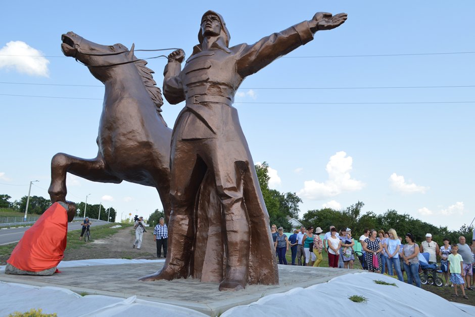 Памятник первой конной армии Львов