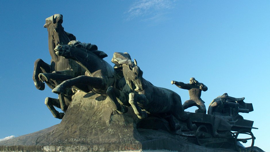 Тачанка памятник в Ростове