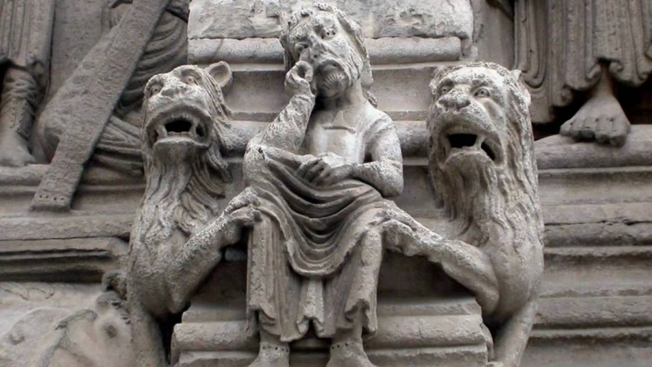 Романская скульптура средневековья