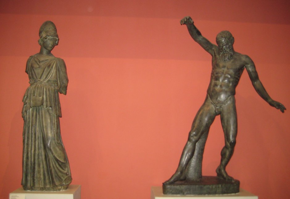 Афина и Марсий скульптура