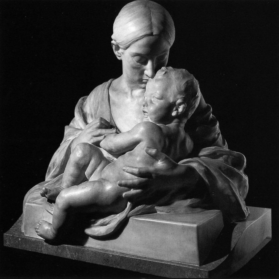 Скульптура младенца