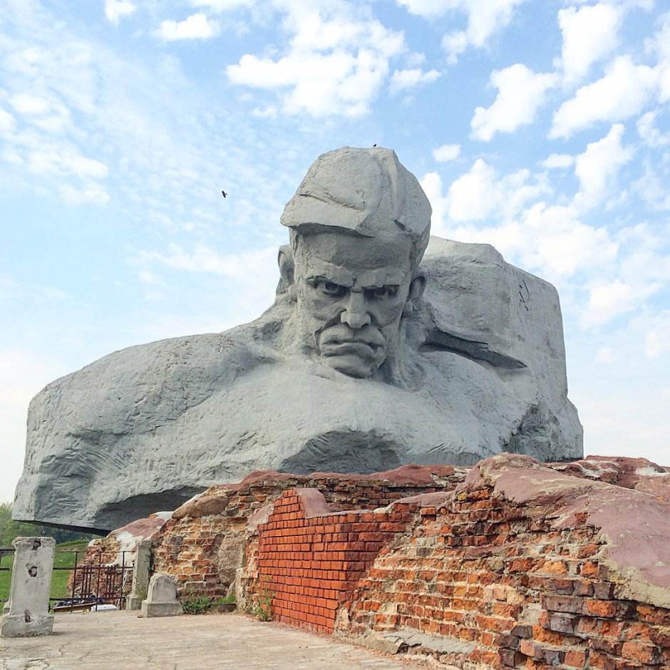Мемориал защитникам Брестской крепости