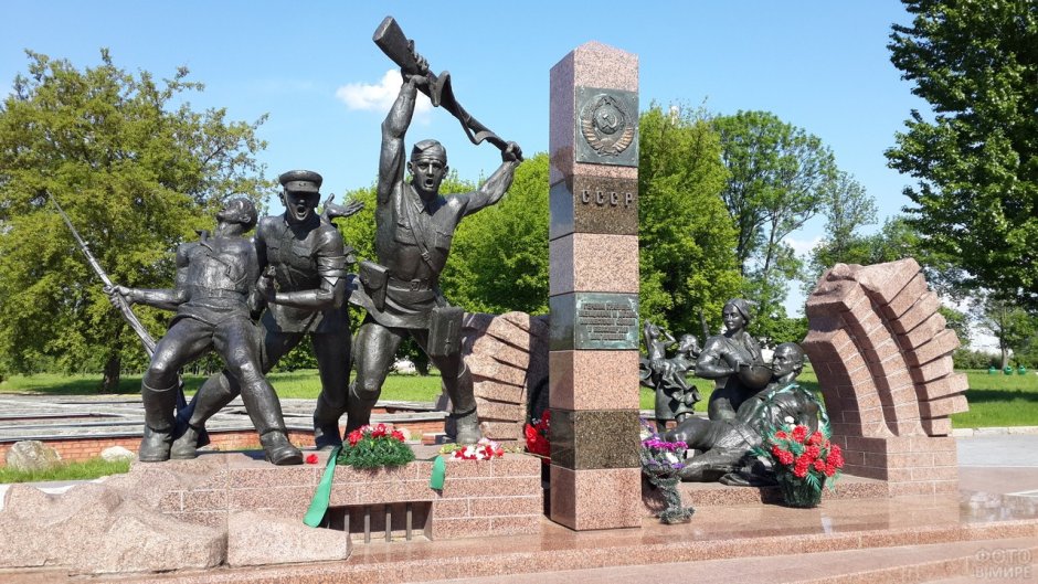 Площадь героев на Мамаевом Кургане