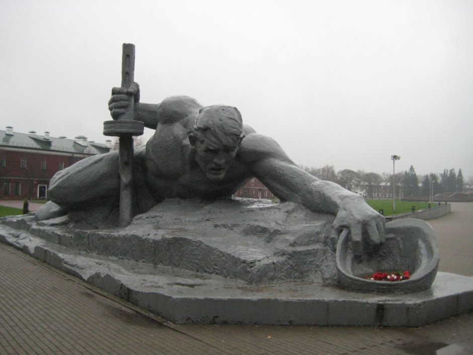 Памятник Брестская крепость чб