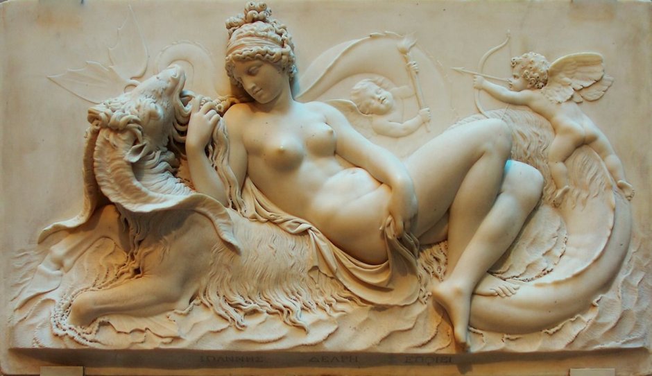 Венера рельеф античность