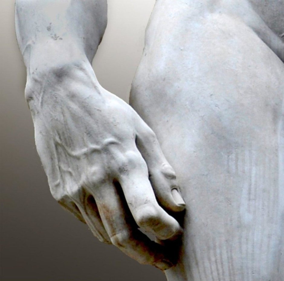 Руки Давида Микеланджело