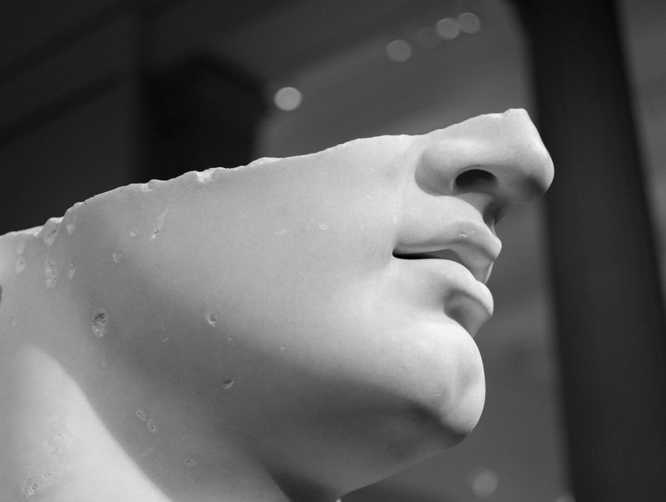 Скульптура Энтони Куинна