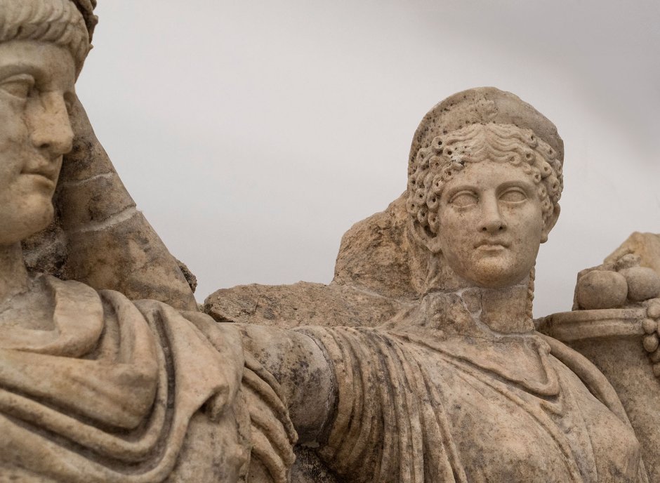 Статуя Агриппины Неаполь