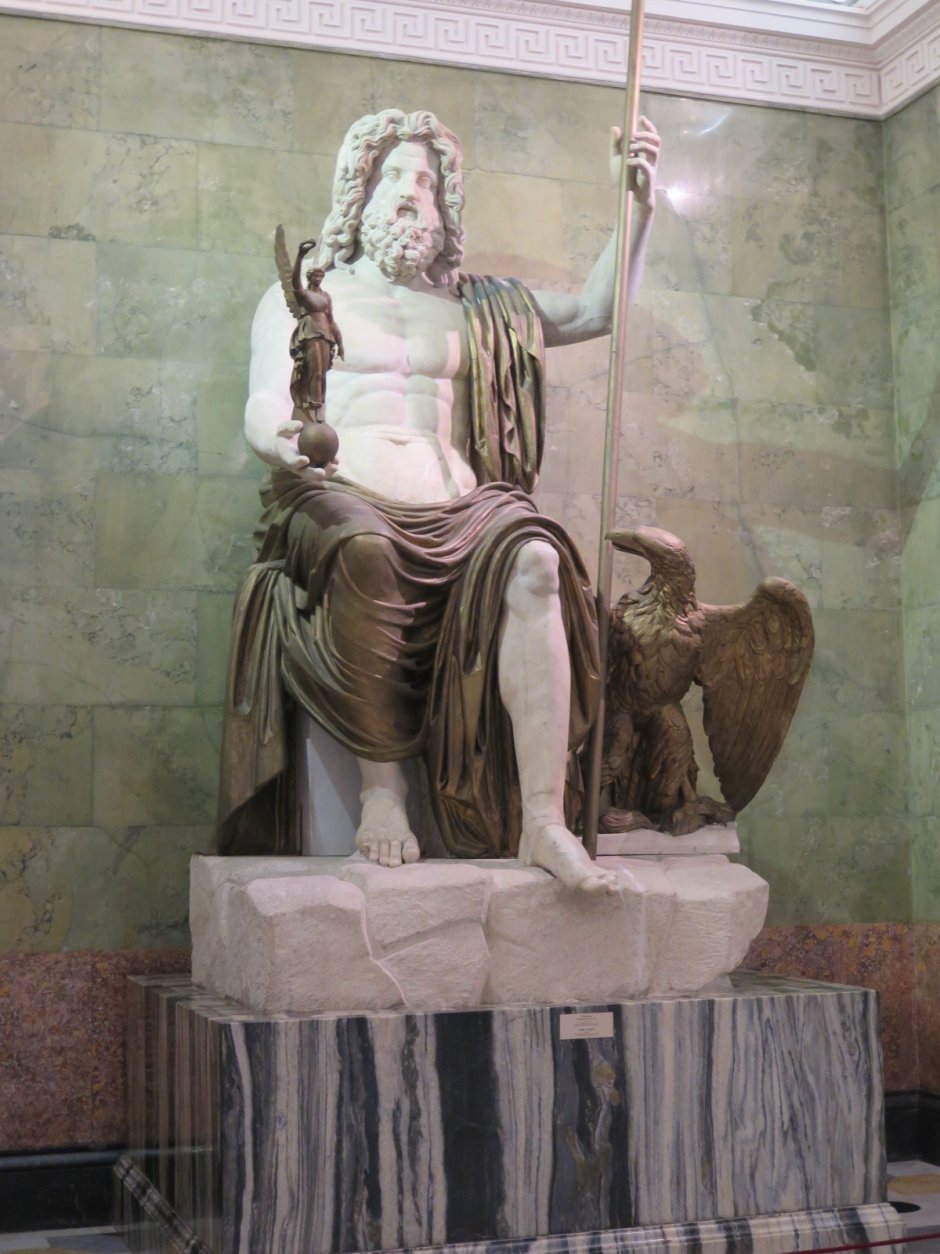 Статуя Зевс современный