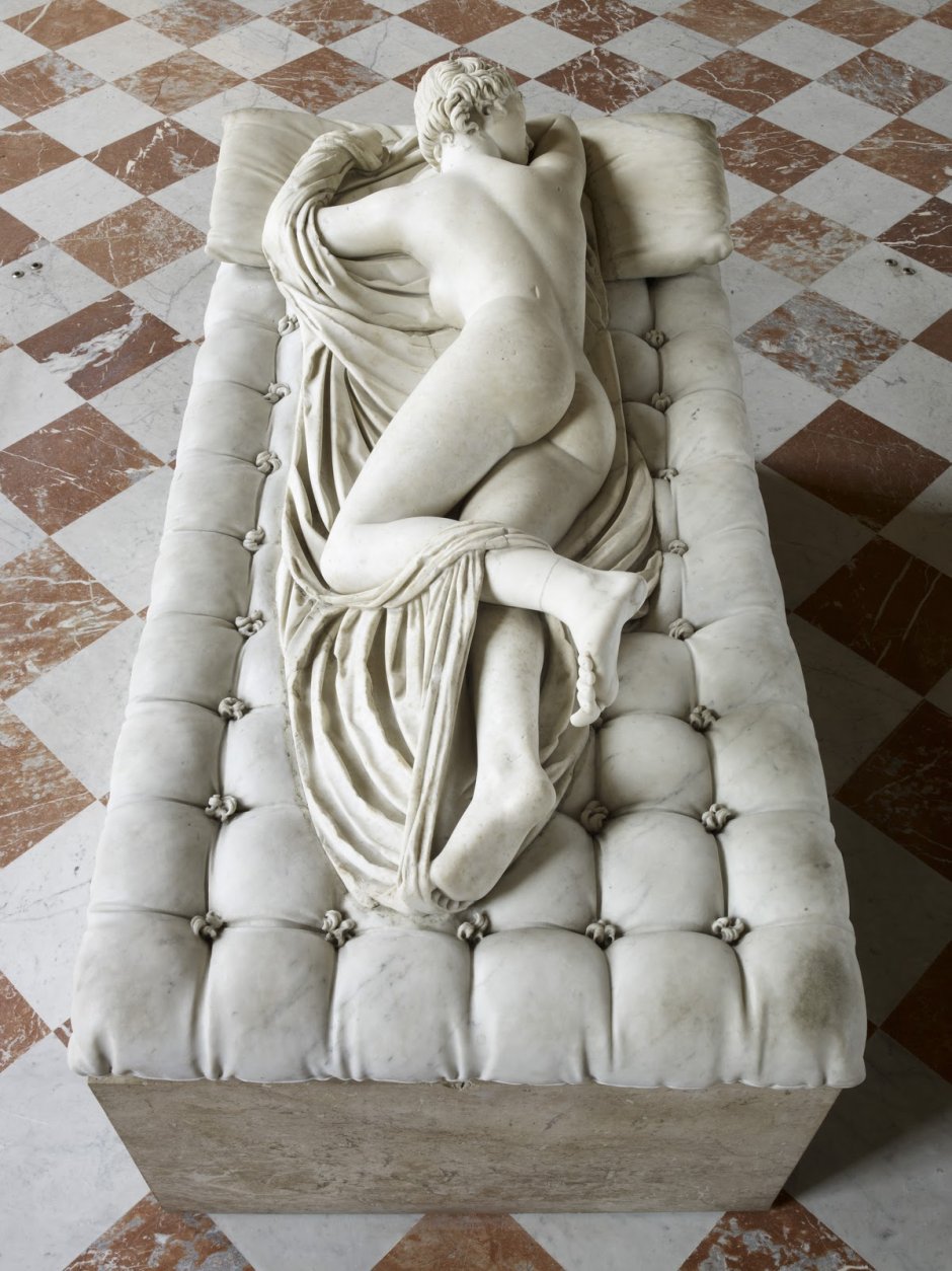 Лувр скульптуры Бернини