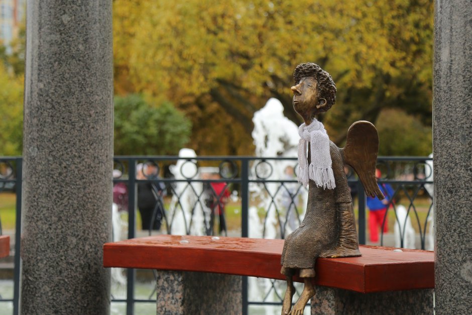 Петербургский ангел скульптура романа Шустрова