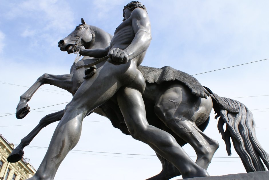 Клодт кони на Аничковом мосту в Петербурге