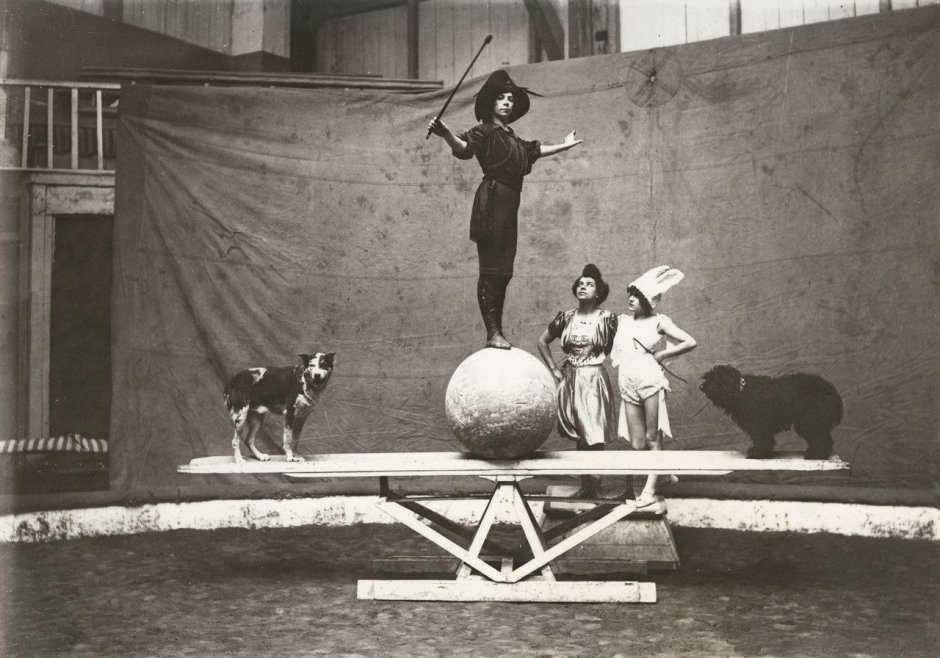 Цирк 20 век Франция