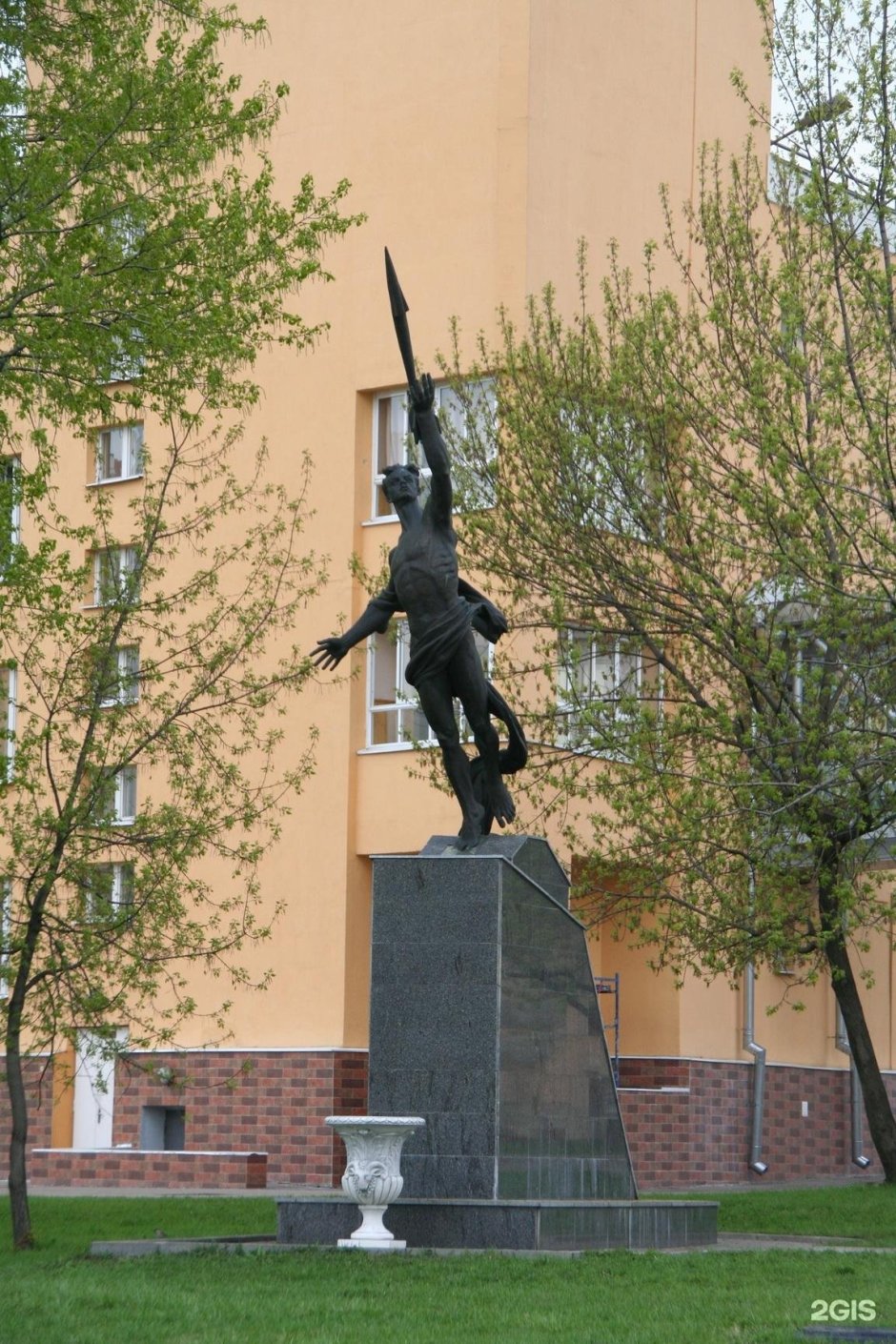 Памятник к звездам в Екатерининском парке