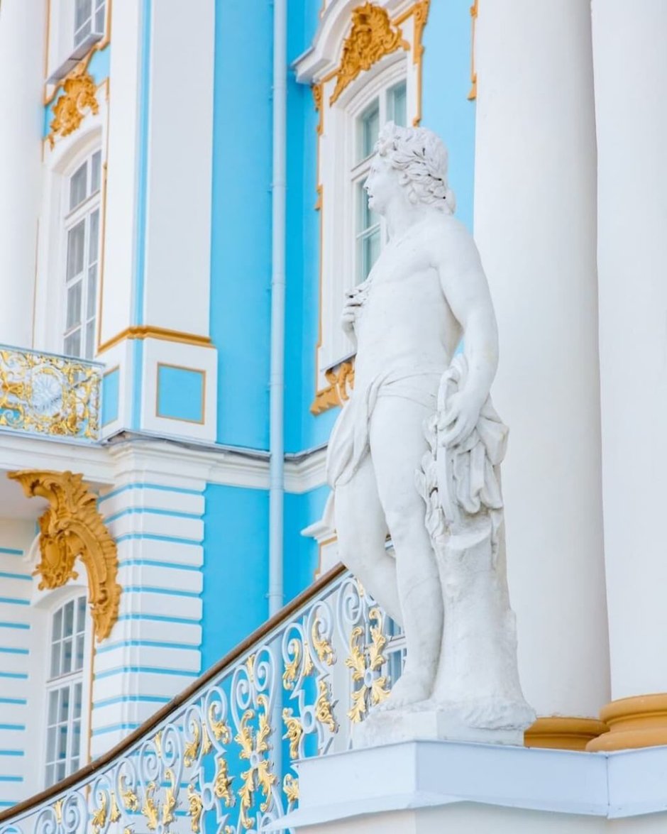 Екатерининский дворец статуи