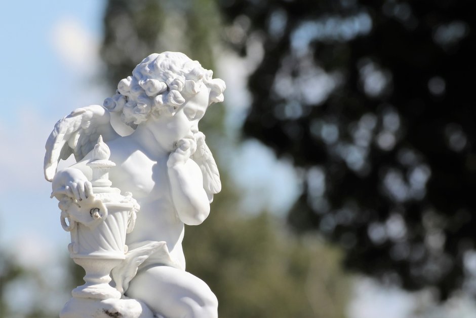 Ангелы петербурга скульптуры