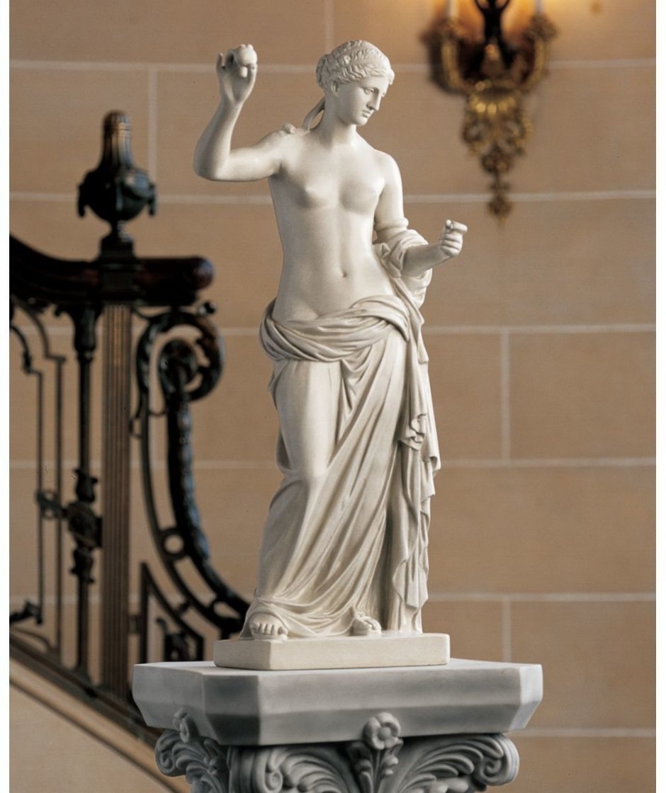 Статуи древней Греции женщины