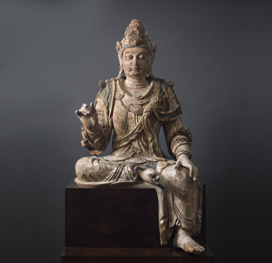 Бодхисаттва деревянная статуя