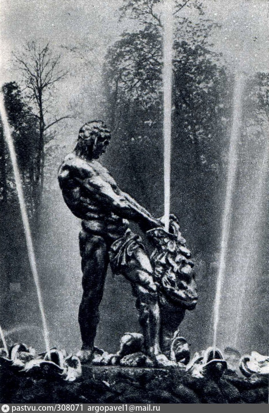 Козловский скульптор Самсон раздирающий пасть Льва