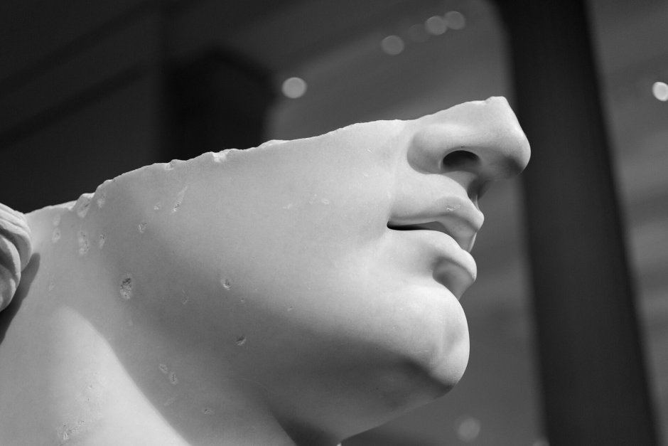 Статуя Эстетика лицо