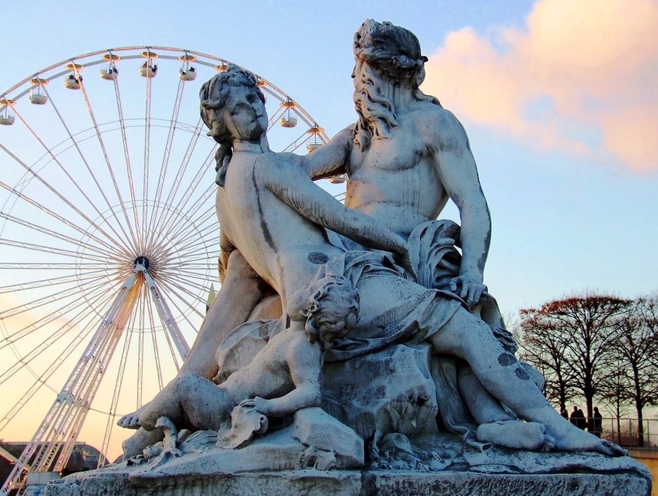 Парис статуя Лувр