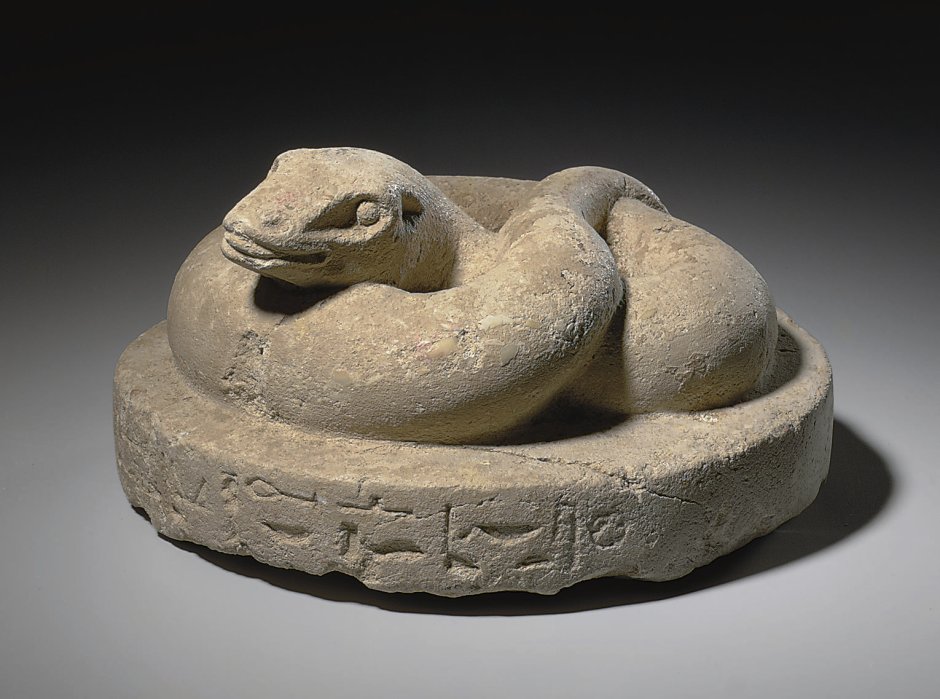 Змея скульптура древнего Египта