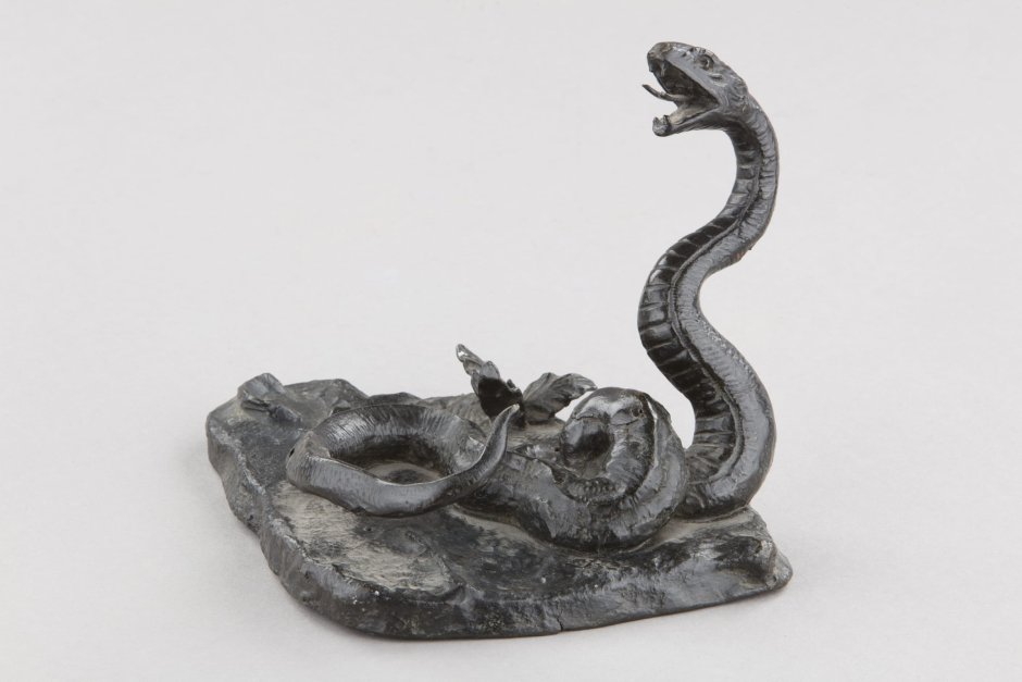 Скульптор змей