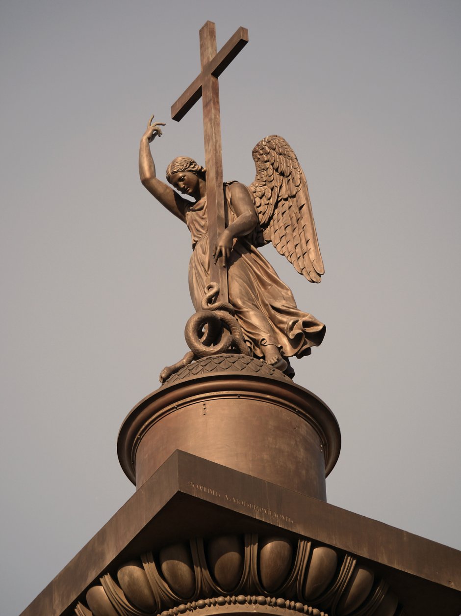 Скульптура ангел Санкт-Петербург Дворцовая площадь