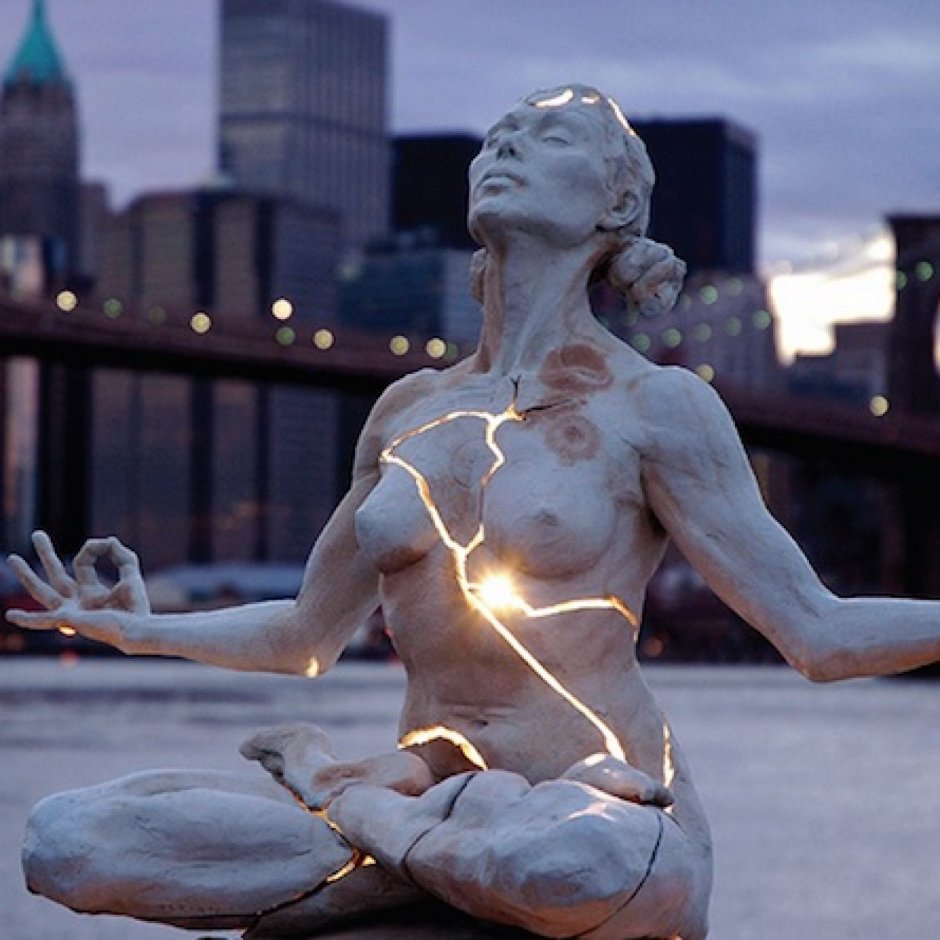 Скульптура пейдж Бредли медитация
