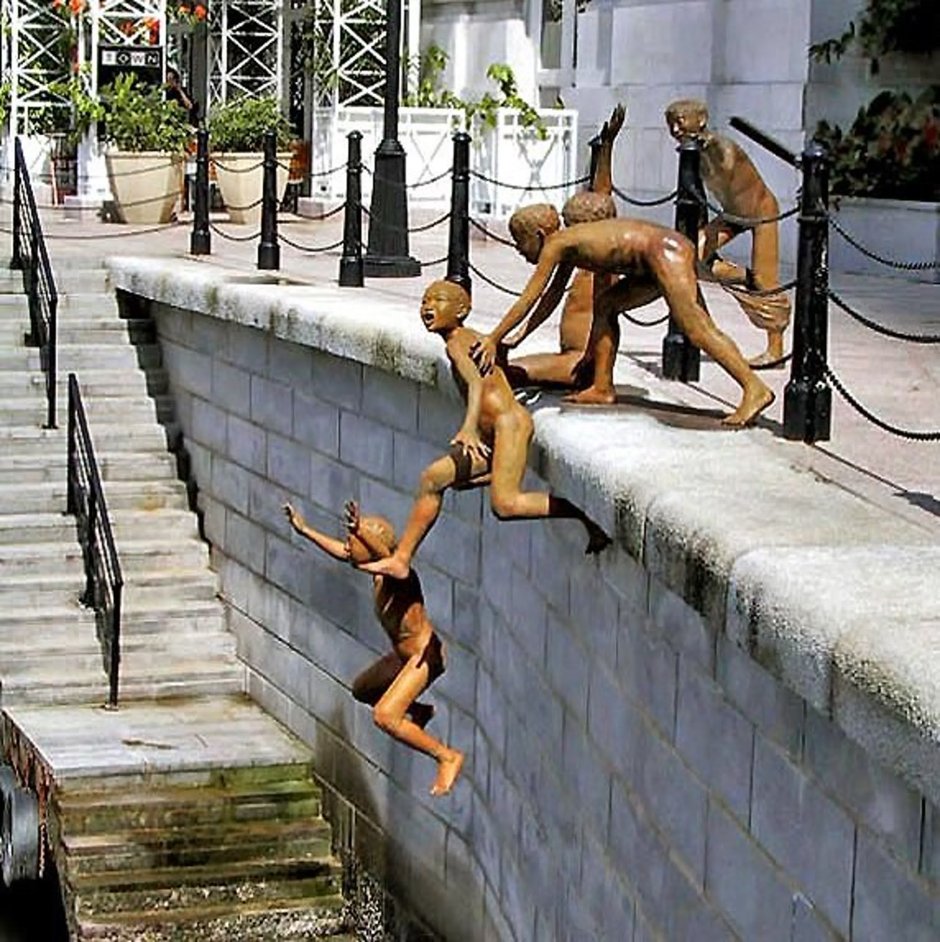 Городская скульптура Зеноса Фрудакиса